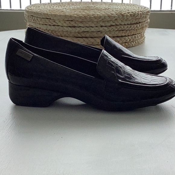 NWT Anne Klein iflex Patent Leather Croc Loafers in Size 6.5 - Picture 3 of 5